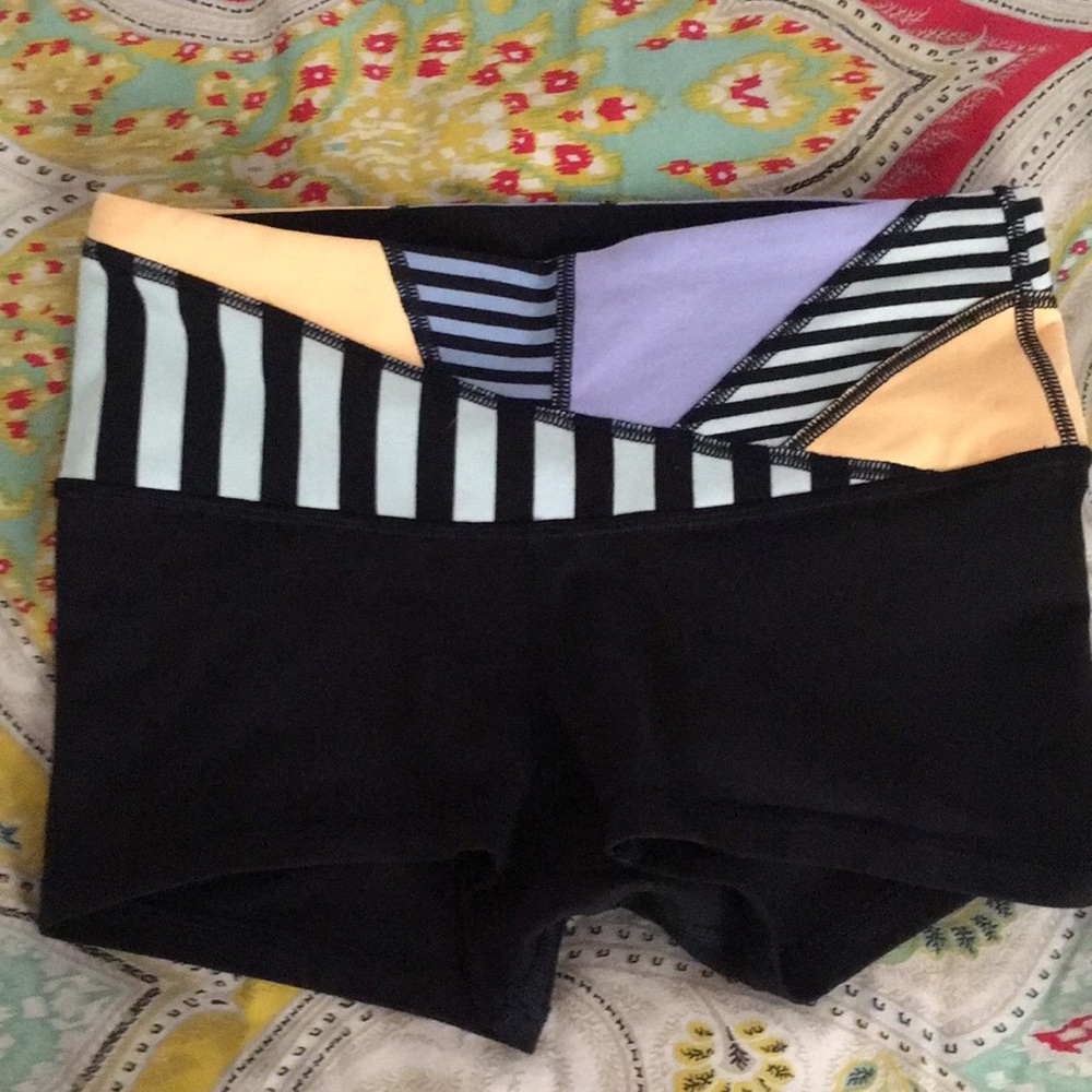lululemon athletica Black Shorts with Pastel Peach and Lavender Accent Waistband